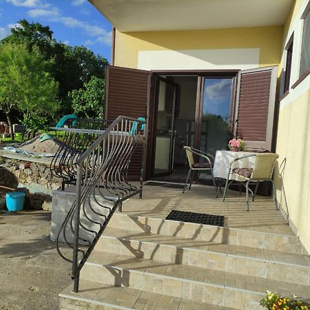 Apartmani Melia Marcelji Luaran gambar