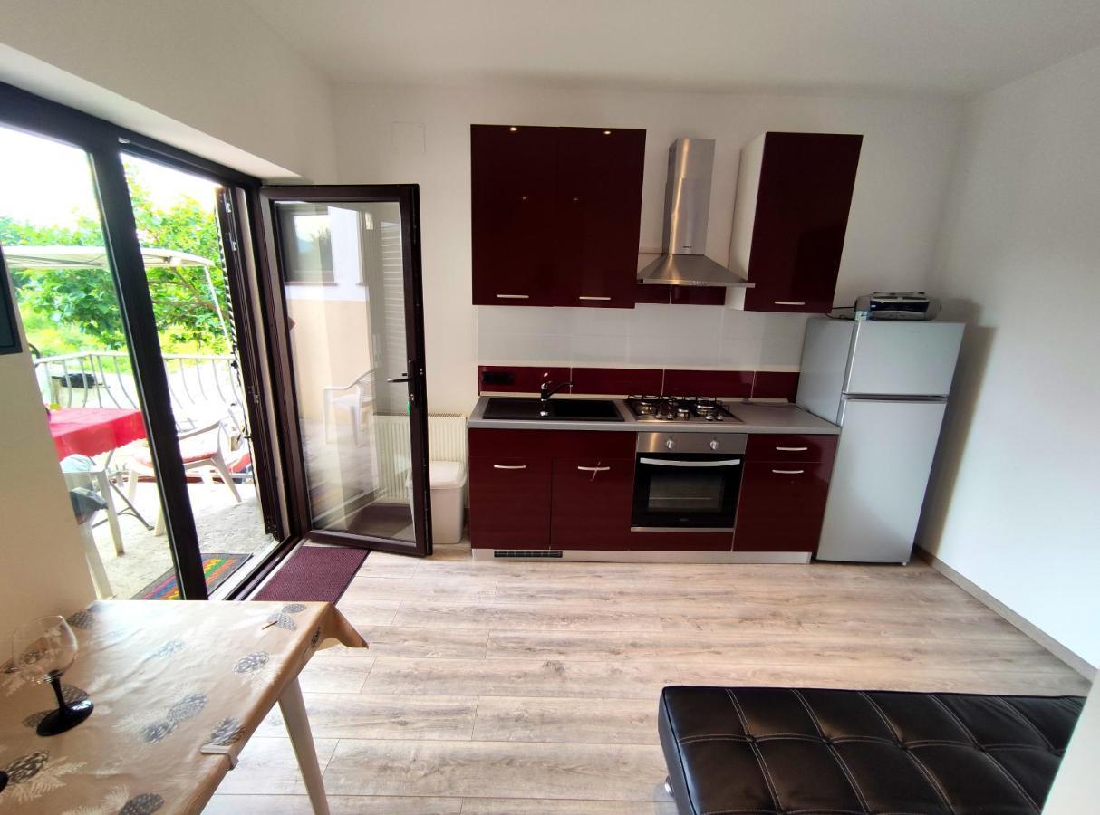Apartmani Melia Marcelji Luaran gambar