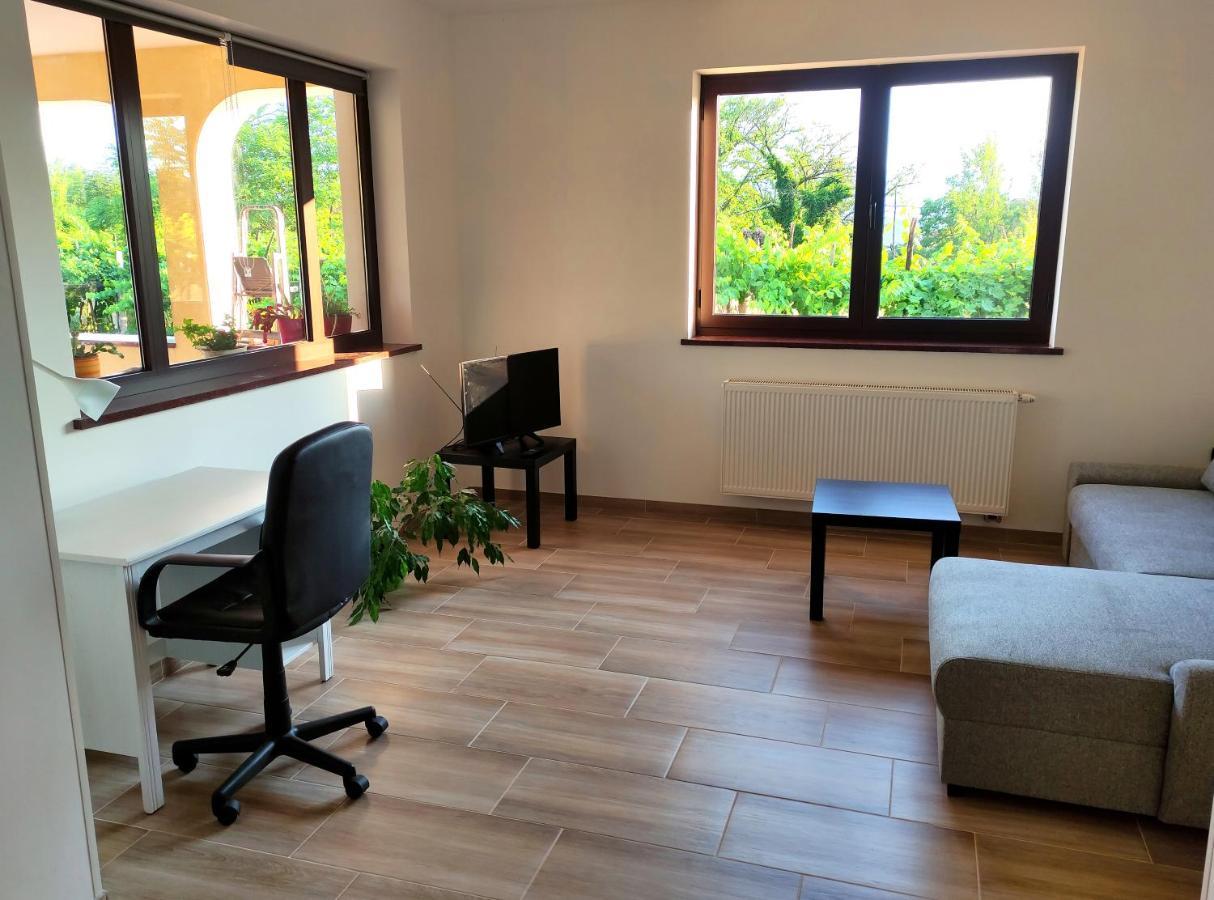 Apartmani Melia Marcelji Luaran gambar