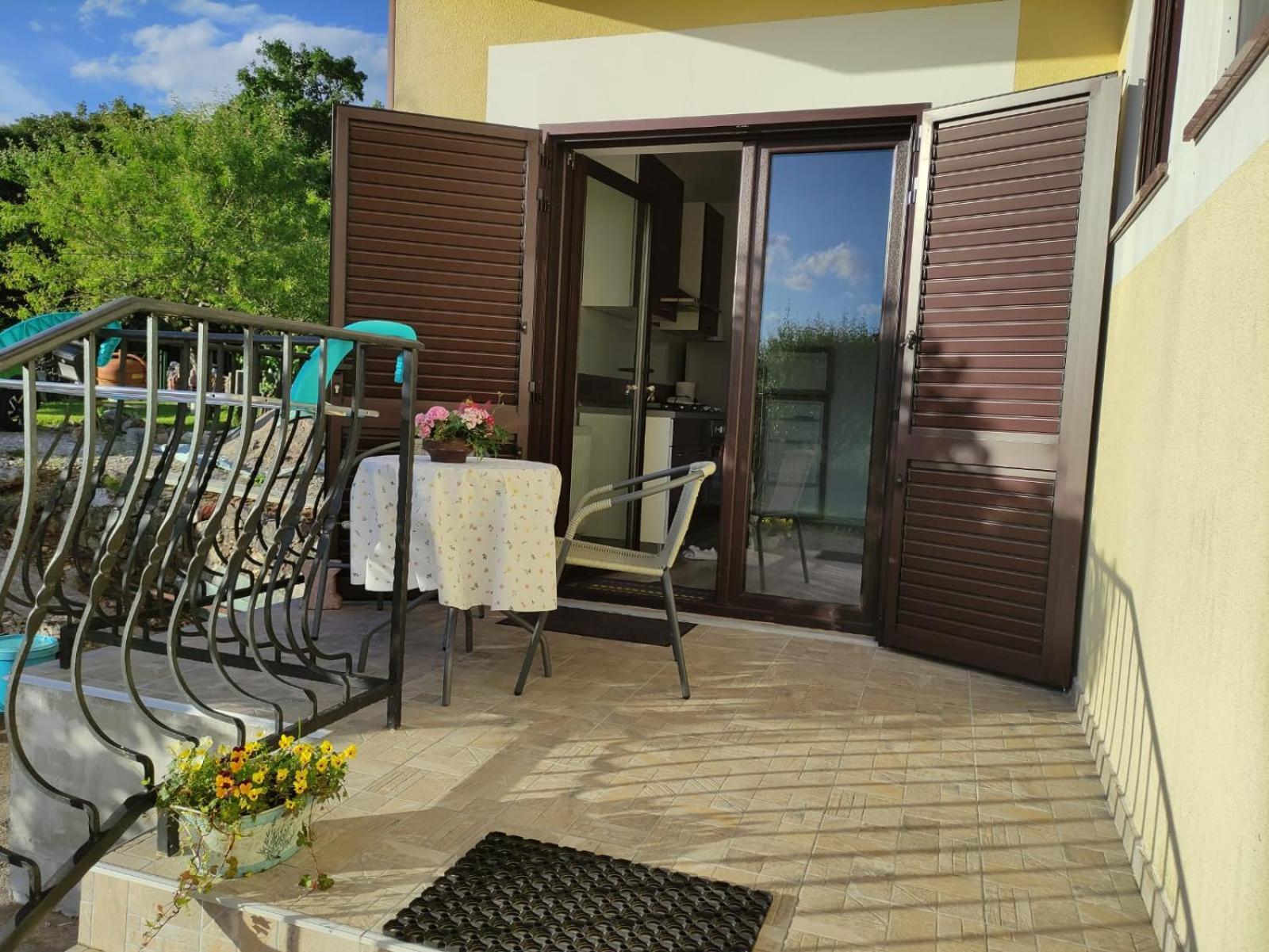 Apartmani Melia Marcelji Luaran gambar